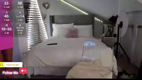 Ingrid online show from February 24, 10:36 pm