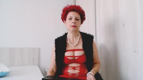 Milfsupreme online show from September 19, 11:44 am