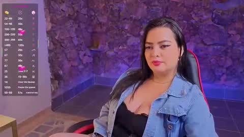 milfrosa_ online show from November 18, 10:25 pm