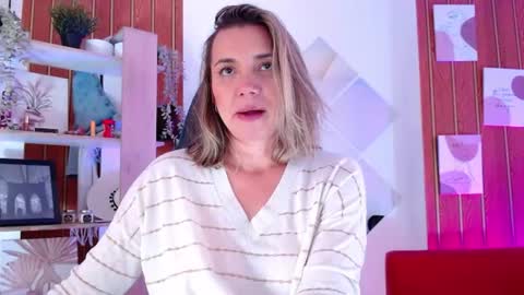 Sara  online show from July 28, 3:21 pm