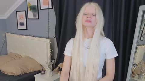 Snapshot of mili_backer chatting on March 11, 11:38 am Eva online show from March 11, 11:38 am