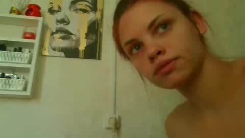Snapshot of milia21 chatting on May 2, 8:52 am milia21 online show from May 2, 8:52 am