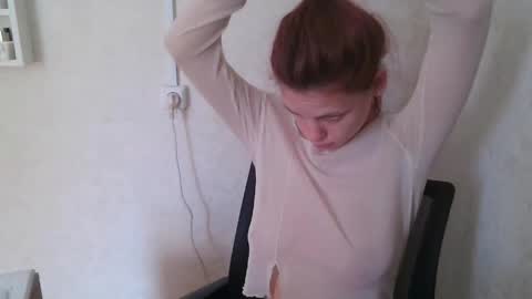 Snapshot of milia21 chatting on May 19, 9:04 am milia21 online show from May 19, 9:04 am