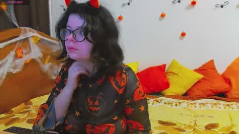 Snapshot of milisasweet chatting on October 31, 8:21 pm MilisaSweet online show from October 31, 8:21 pm