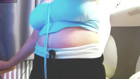 Snapshot of milisasweet chatting on November 4, 8:19 pm MilisaSweet online show from November 4, 8:19 pm