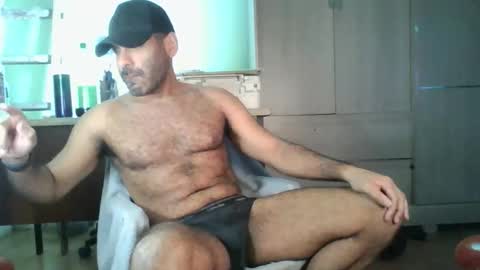 Snapshot of militaryx chatting on May 28, 12:52 am militaryx online show from May 28, 12:52 am