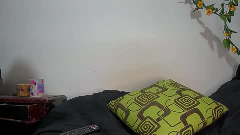 Snapshot of militoveruss2 chatting on March 2, 10:44 am militoveruss2 online show from March 2, 10:44 am