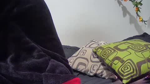 Snapshot of militoveruss2 chatting on March 14, 1:16 pm militoveruss2 online show from March 14, 1:16 pm