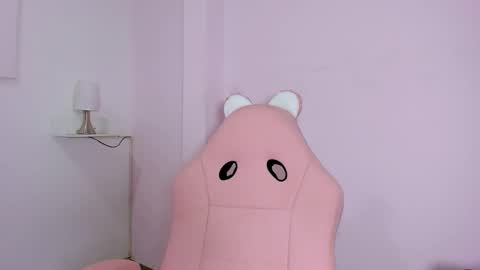 Snapshot of milk_candy16 chatting on November 22, 11:20 am S O F I A online show from November 22, 11:20 am