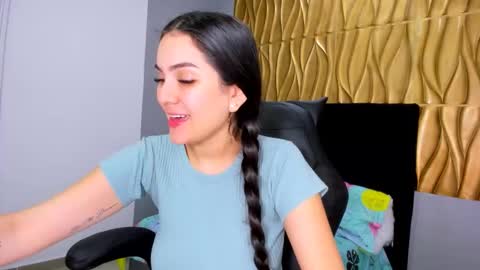 Snapshot of milk_candy16 chatting on November 29, 10:51 am S O F I A online show from November 29, 10:51 am