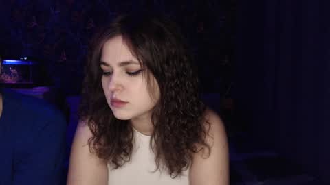 Stella and Neo online show from January 30, 10:30 pm