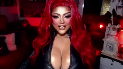 milkshakelavinia online show from February 11, 10:39 pm