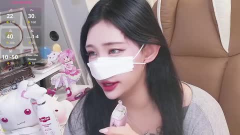milksola online show from May 31, 12:45 pm