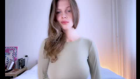 milky__way_ online show from July 2, 2:23 pm