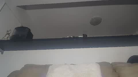 Snapshot of milkycandycce chatting on December 13, 7:58 am C online show from December 13, 7:58 am