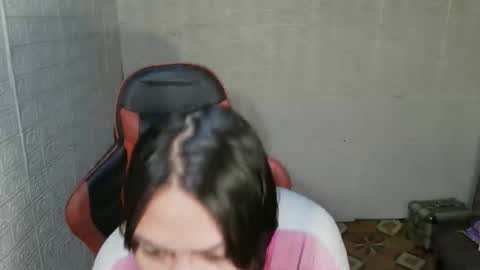 Snapshot of milkycumnel23 chatting on March 5, 4:47 pm NEL 23 online show from March 5, 4:47 pm