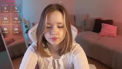 Ula online show from February 8, 4:32 pm