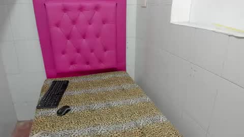 milkyway_18 online show from October 24, 2:57 pm