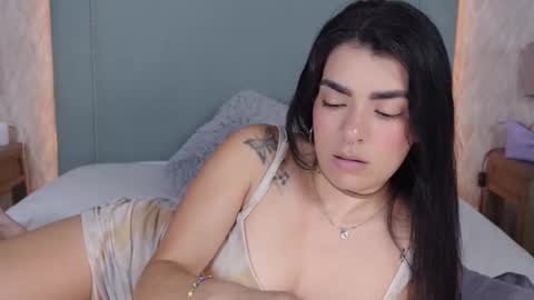 Snapshot of millabliss chatting on March 5, 4:24 pm MillaBliss online show from March 5, 4:24 pm