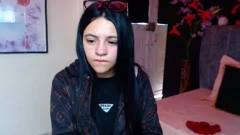 Violeta online show from November 25, 1:44 pm