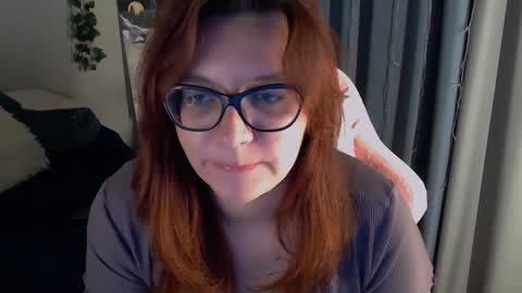 Snapshot of millapoolys chatting on November 15, 10:48 pm Milla online show from November 15, 10:48 pm