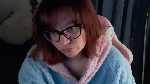 Snapshot of millapoolys chatting on December 2, 11:37 am Milla online show from December 2, 11:37 am