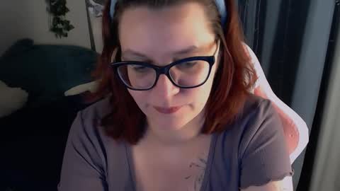 Snapshot of millapoolys chatting on December 5, 12:19 am Milla online show from December 5, 12:19 am