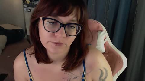 Milla online show from February 21, 7:59 pm