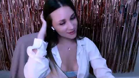 Snapshot of millasamsd chatting on July 7, 11:25 am Milla online show from July 7, 11:25 am