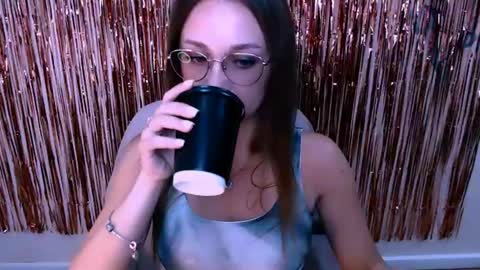 Snapshot of millasamsd chatting on July 28, 12:48 pm Milla online show from July 28, 12:48 pm