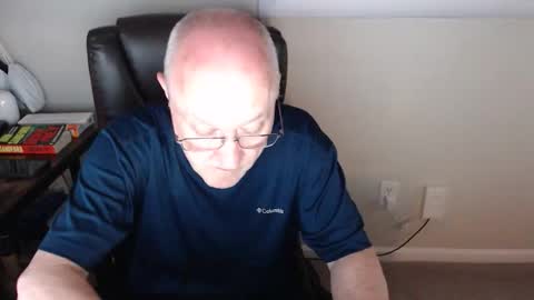 Snapshot of millenium0129 chatting on May 18, 12:18 am millenium0129 online show from May 18, 12:18 am
