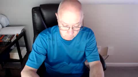 Snapshot of millenium0129 chatting on June 7, 12:37 am millenium0129 online show from June 7, 12:37 am