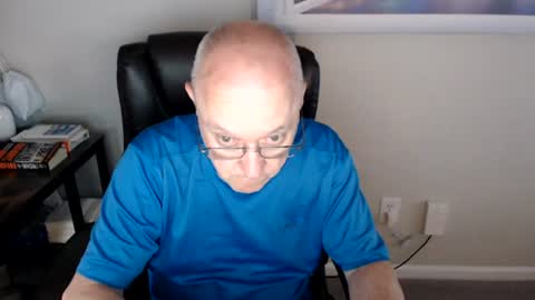 Snapshot of millenium0129 chatting on June 29, 11:38 pm millenium0129 online show from June 29, 11:38 pm