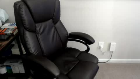 Snapshot of millenium0129 chatting on July 7, 2:43 pm millenium0129 online show from July 7, 2:43 pm