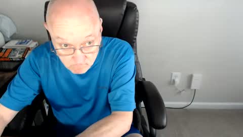 Snapshot of millenium0129 chatting on July 13, 3:04 pm millenium0129 online show from July 13, 3:04 pm