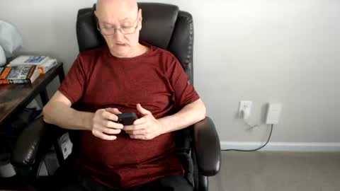 Snapshot of millenium0129 chatting on July 24, 4:05 pm millenium0129 online show from July 24, 4:05 pm
