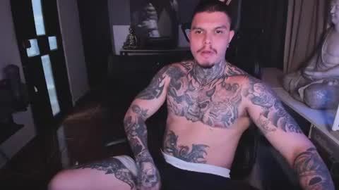 Snapshot of miller_g95 chatting on June 26, 5:45 am miller_g95 online show from June 26, 5:45 am