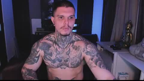 Snapshot of miller_g95 chatting on July 25, 6:11 am miller_g95 online show from July 25, 6:11 am