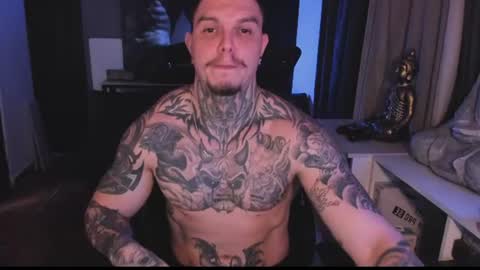 Snapshot of miller_g95 chatting on July 28, 2:40 am miller_g95 online show from July 28, 2:40 am