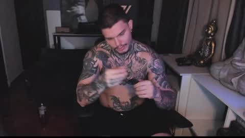Snapshot of miller_g95 chatting on August 1, 7:40 am miller_g95 online show from August 1, 7:40 am