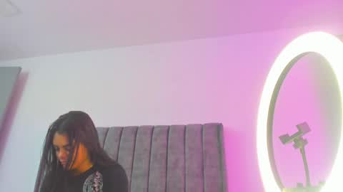Snapshot of miller_silvana chatting on May 9, 11:37 am miller_silvana online show from May 9, 11:37 am