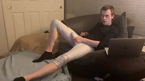 Snapshot of millerjdm chatting on December 21, 8:07 am SlimnHungOH online show from December 21, 8:07 am