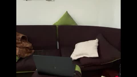 Snapshot of millerjdm chatting on October 19, 2:40 pm SlimnHungOH online show from October 19, 2:40 pm