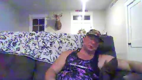 Snapshot of millertimenow34 chatting on March 10, 1:10 am millertime feet bigcock hairy straight muscles online show from March 10, 1:10 am