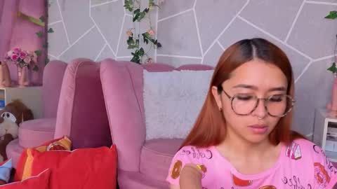 milleyjones_ online show from November 17, 8:58 pm