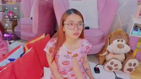 milleyjones_ online show from December 4, 8:50 pm