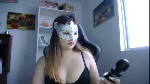 Snapshot of milleynoface chatting on April 5, 11:02 pm milleynoface online show from April 5, 11:02 pm