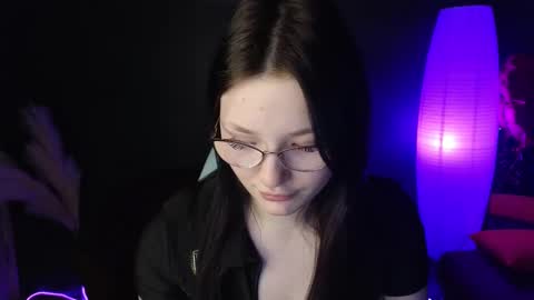 Millie online show from March 7, 1:20 am