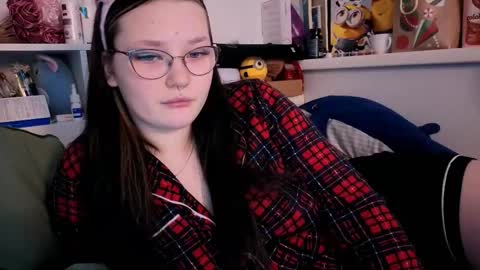 Millie online show from January 7, 3:53 am