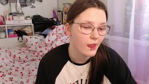 Millie online show from February 25, 8:13 am